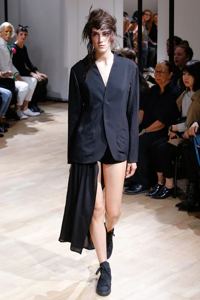 Look 11